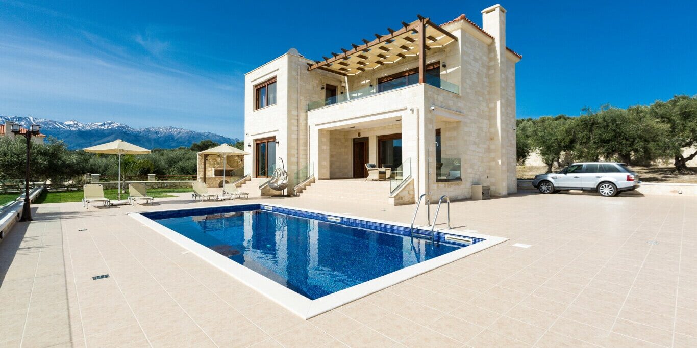 Hem Modern Hem Klasik Taş Ev Modelleri