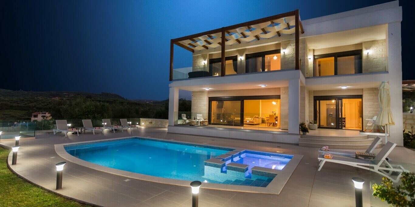 Hem Modern Hem Klasik Taş Ev Modell