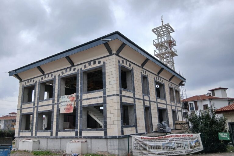 Restorasyonun Estetik Dokusu: Kandıra ve Karamürsel Taşı ile Tarihi Yapıların Yeniden Doğuşu